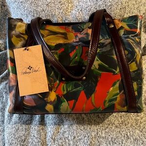 👜Patricia Nash Chantilly Tote Winter Bloom - C